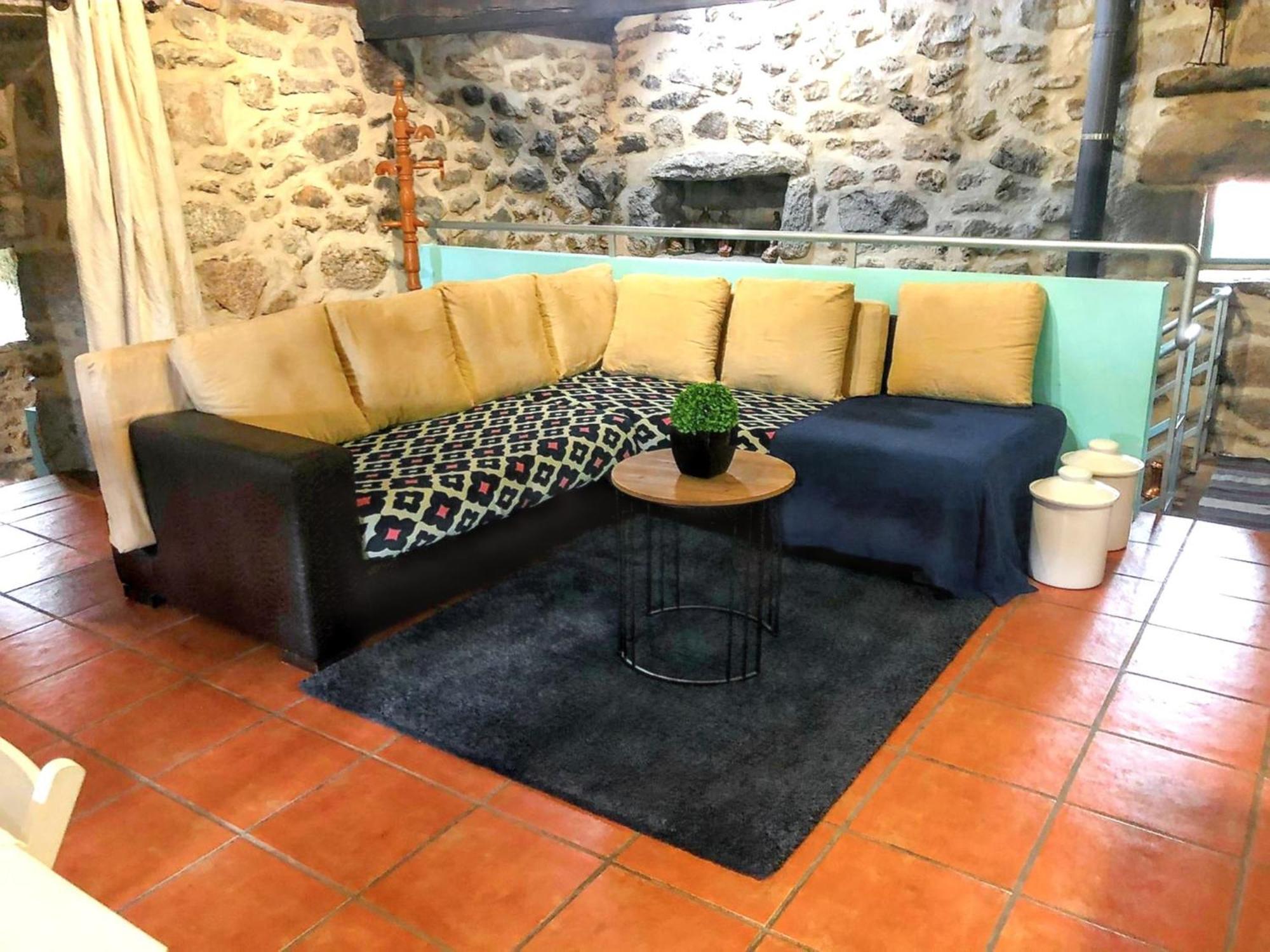 Welcoming House With Mountain View In Agueda Shared Pool Villa Urgueira  Exteriör bild